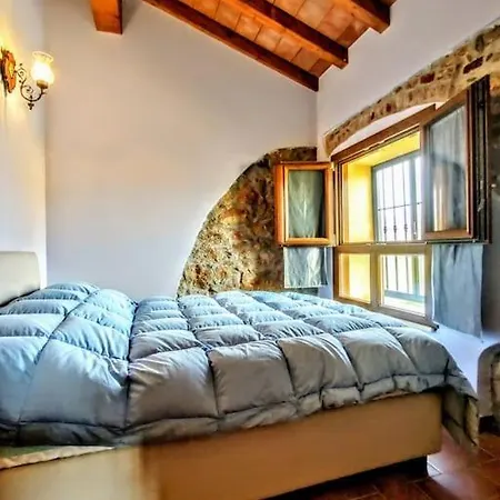 -villa Gardenia- Private Garden & Free Parking * Sarzana